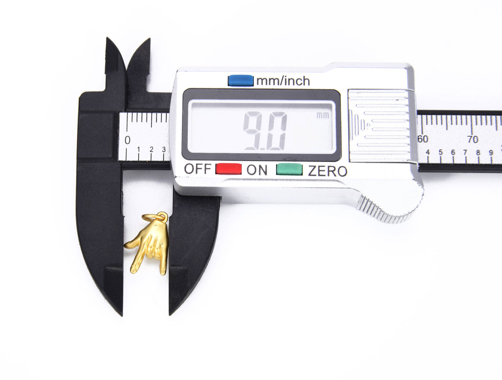 Obesek z ročno gesto 'I Love You' • 18k Gold Filled