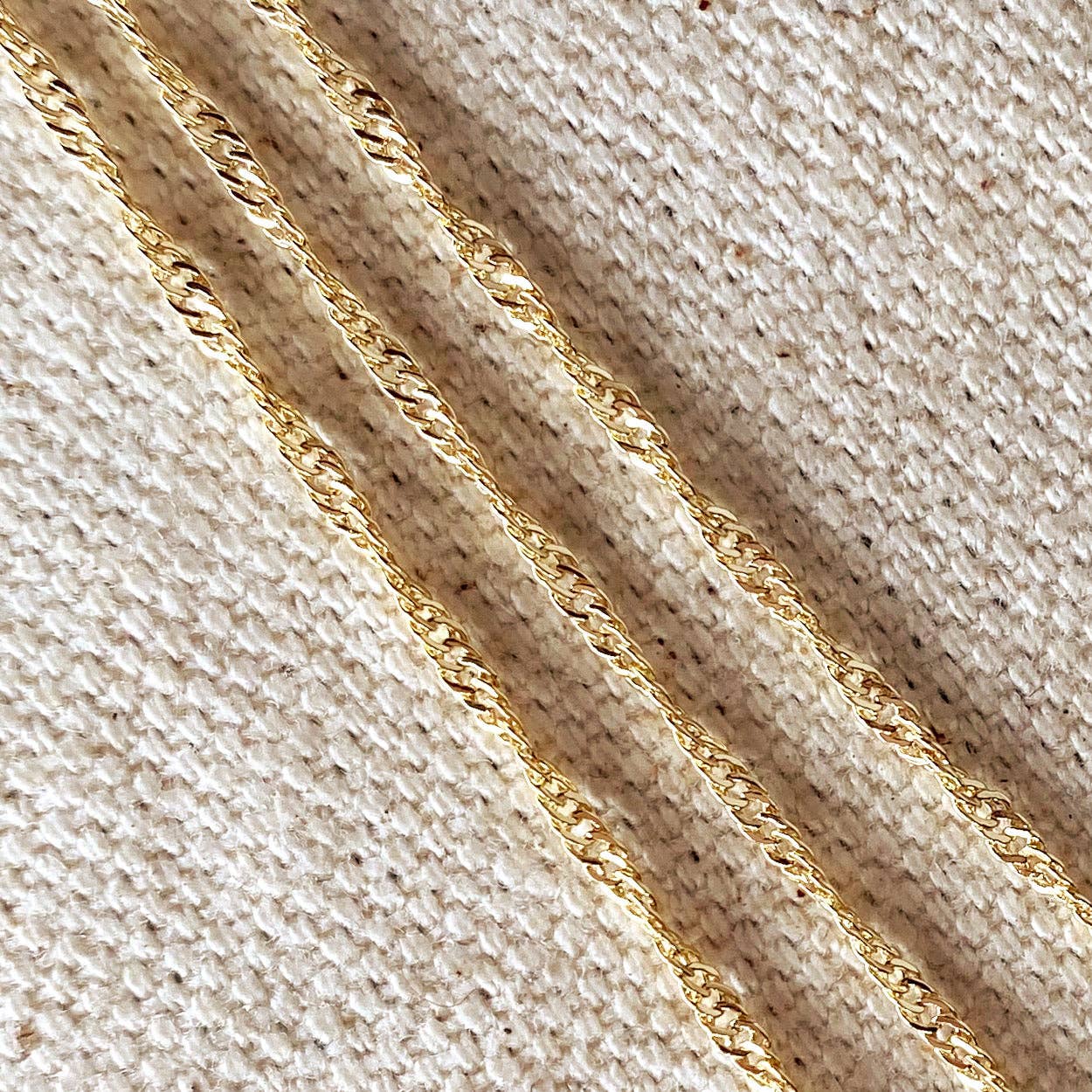 Singapore chain (1.7 mm, 45 cm) • 18k Gold Filled